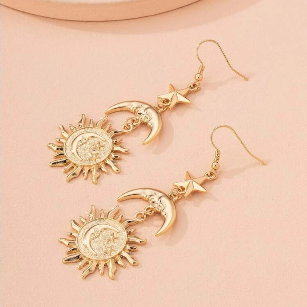 Moon and sun earrings